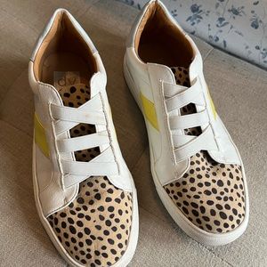 Dolce Vita white causal sneakers